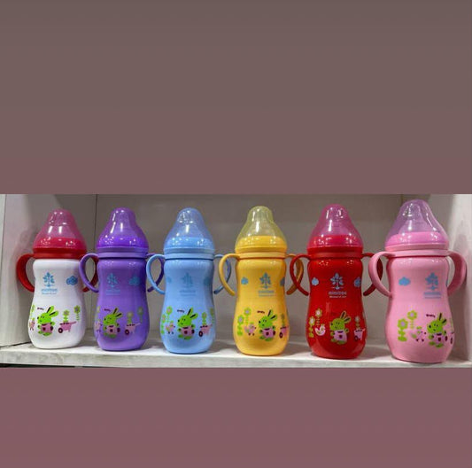 Baby Feeding Bottle With Handle | Custom Plastic Feeding Bottle